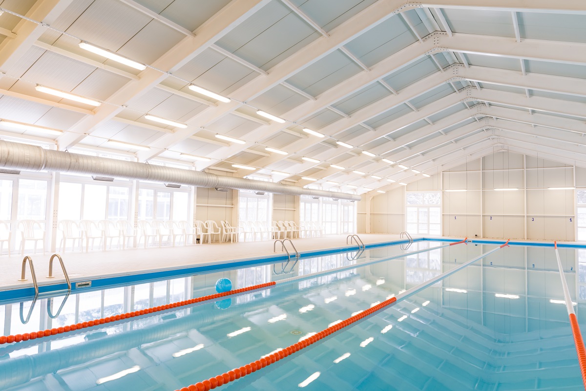 Indoors swimming pool